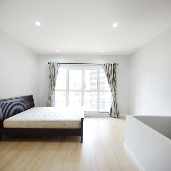 ขาย - Sixnature Watcharapol : ซิกเนเจอร์ วัชรพล, กรุงเทพ