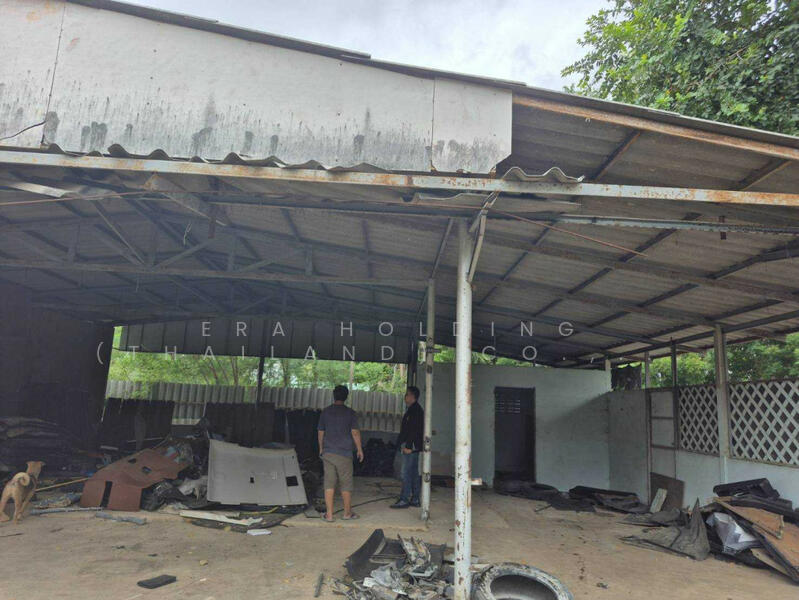 ให้เช่า - พร้อมสิ่งปลูกสร้าง, ชลบุรี