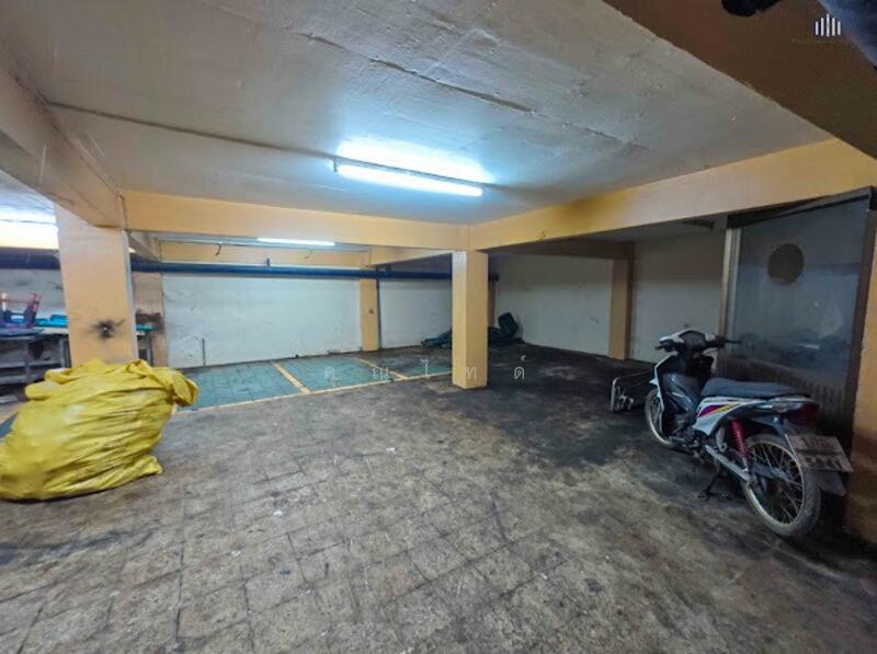 ขาย - เหมาะทำออฟฟิศ คลังสินค้า และมีชั้นใต้ดิน ขายตึกแถว 4.5 ชั้น4 คูหา 70 ตรว. ติดถนน จรัญสนิทวงศ์, กรุงเทพ