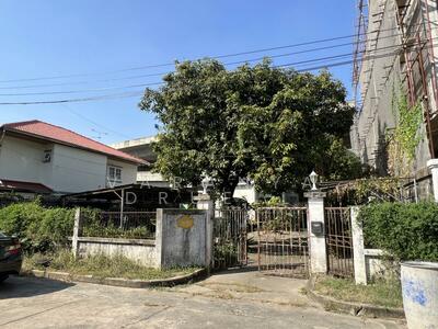 ขาย - บ้าน 2-ห้องนอน, กรุงเทพ