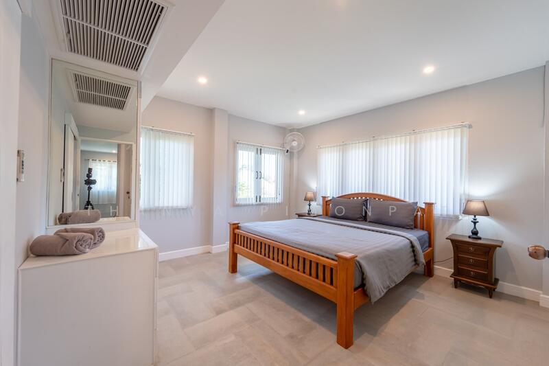 ขาย - วิลล่าสระว่ายน้ำ 4 ห้องนอนพร้อมสวนขนาดใหญ่ในปลายแหลม, สุราษฎร์ธานี