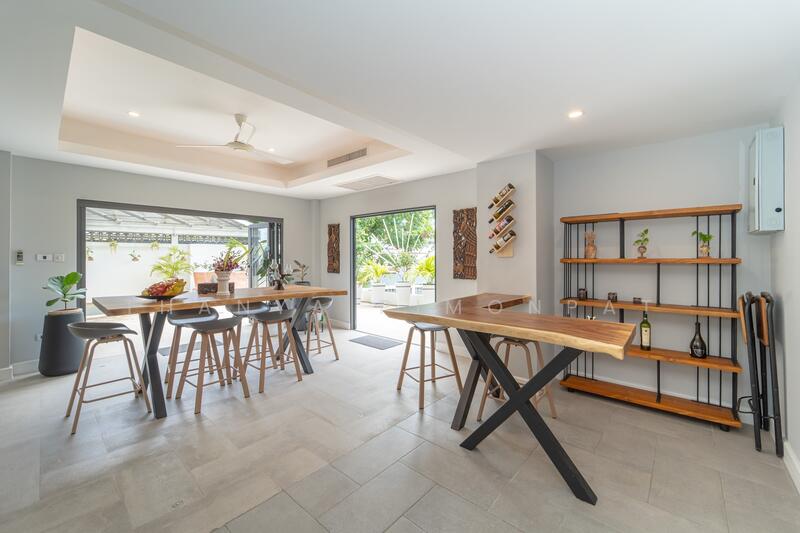 ขาย - วิลล่าสระว่ายน้ำ 4 ห้องนอนพร้อมสวนขนาดใหญ่ในปลายแหลม, สุราษฎร์ธานี