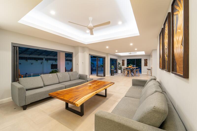 ขาย - วิลล่าสระว่ายน้ำ 4 ห้องนอนพร้อมสวนขนาดใหญ่ในปลายแหลม, สุราษฎร์ธานี