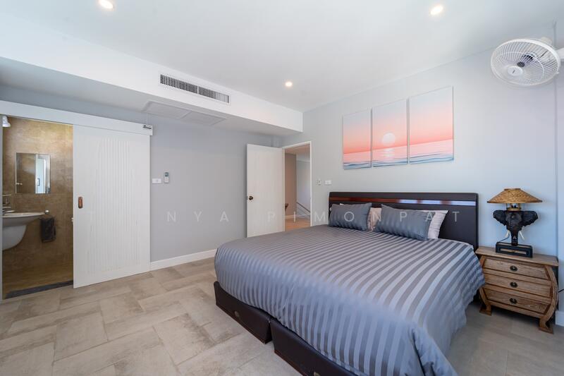 ขาย - วิลล่าสระว่ายน้ำ 4 ห้องนอนพร้อมสวนขนาดใหญ่ในปลายแหลม, สุราษฎร์ธานี