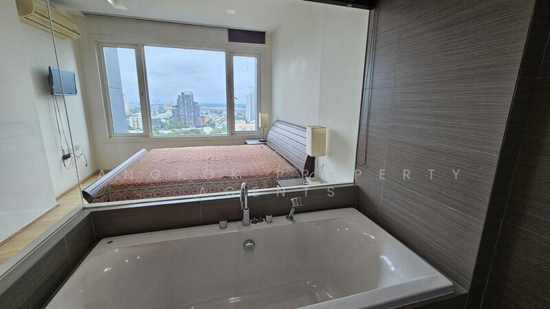 Siri At Sukhumvit, Bangkok, 902 Sukhumvit Road, Phra Kanong, Khlong Toei, Bangkok, 2 Bedrooms, 71 sqm, Condo For Rent, by BANGKOK PROPERTY AGENTS, 500064816 - DDproperty.com