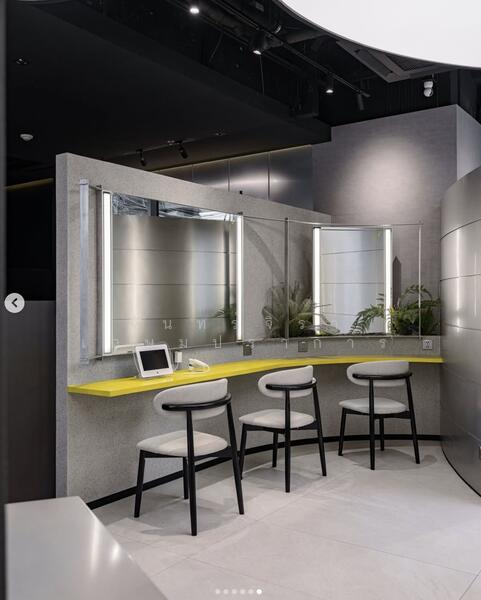 For Rent - Turnkey Salon Business for Rent 2 minute walk from BTS Sala Daeng, Bangkok