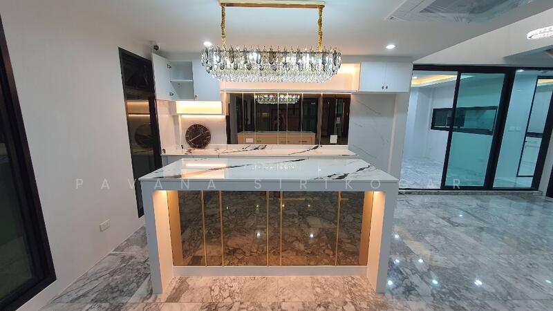 For Rent - 5-BR House, Bangkok