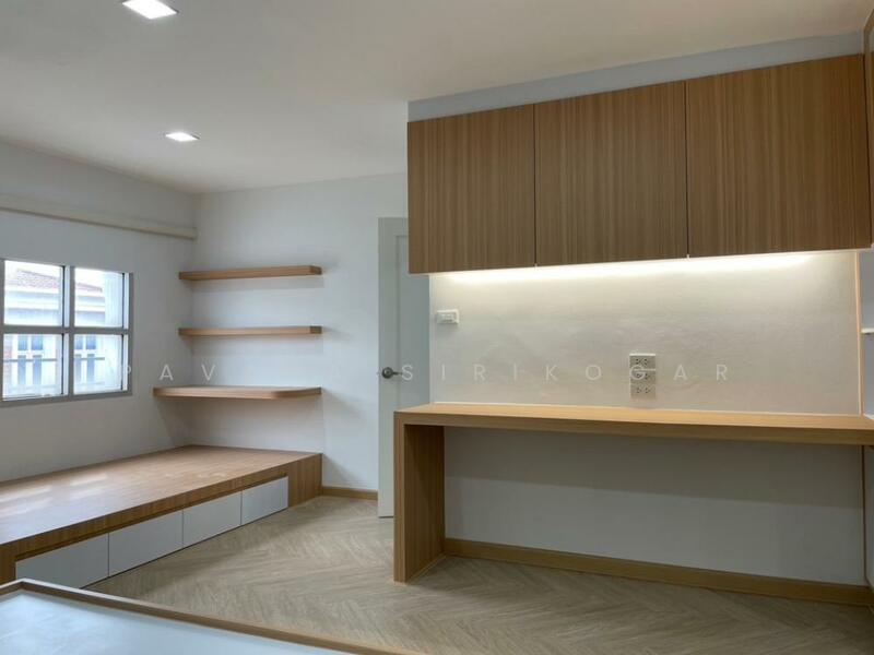 For Rent - Dusit Avenue, Bangkok