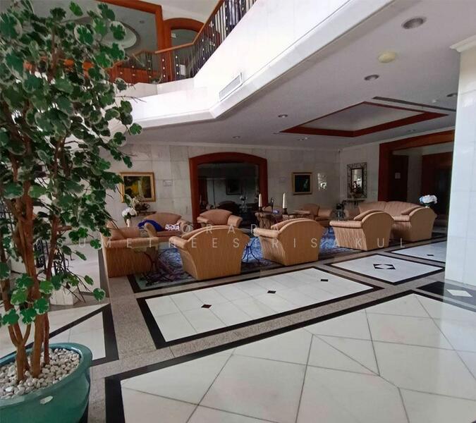 For Sale - Lake Avenue Sukhumvit 16, Bangkok