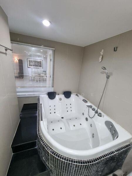 ให้เช่า - Las Colinas : ลาส โคลินาส, กรุงเทพ