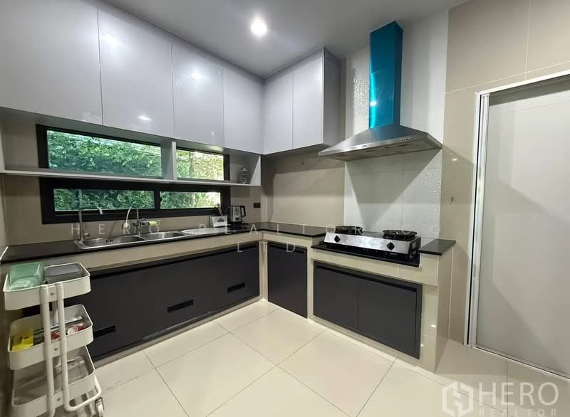 For Rent Bangkok Setthasiri Krungthep Kreetha 2 Bangkapi BRE26236, Bangkok, Khlong Chan, Bang Kapi, Bangkok, 4 Bedrooms, 250 sqm, Single Detached House For Rent, by Hero Realtor Co., Ltd., 500065947 - DDproperty.com
