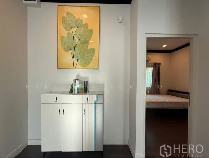 For Rent Bangkok Setthasiri Krungthep Kreetha 2 Bangkapi BRE26236, Bangkok, Khlong Chan, Bang Kapi, Bangkok, 4 Bedrooms, 250 sqm, Single Detached House For Rent, by Hero Realtor Co., Ltd., 500065947 - DDproperty.com