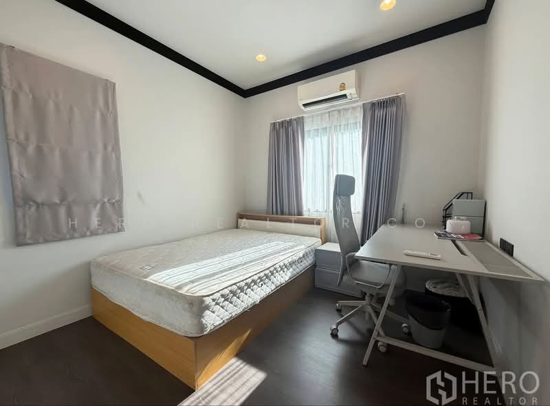 For Rent Bangkok Setthasiri Krungthep Kreetha 2 Bangkapi BRE26236, Bangkok, Khlong Chan, Bang Kapi, Bangkok, 4 Bedrooms, 250 sqm, Single Detached House For Rent, by Hero Realtor Co., Ltd., 500065947 - DDproperty.com