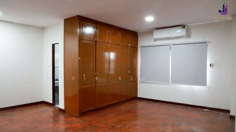 ให้เช่า - บ้านเดี่ยวใจกลางเอกมัย, กรุงเทพ