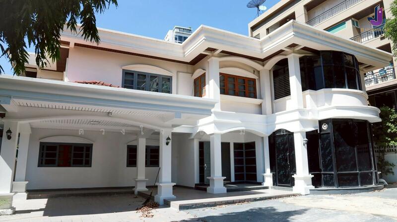 ให้เช่า - บ้านเดี่ยวใจกลางเอกมัย, กรุงเทพ