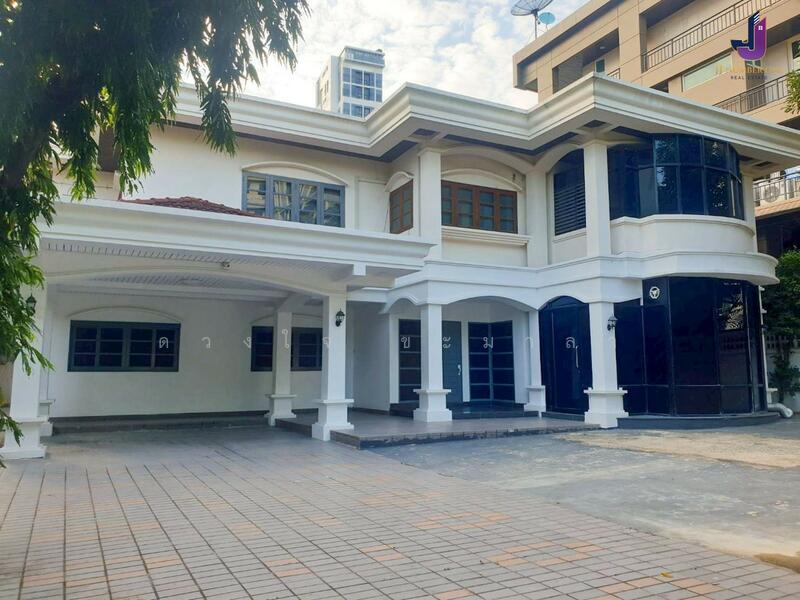 ให้เช่า - บ้านเดี่ยวใจกลางเอกมัย, กรุงเทพ