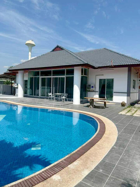 ให้เช่า - บ้านสวยพร้อมสระว่ายน้ำส่วนตัว ให้เช่าเดือนละ 40,000 บาท ใกล้บิ๊กซีแม่เหียะเพียง 10 นาที No.9H950, เชียงใหม่