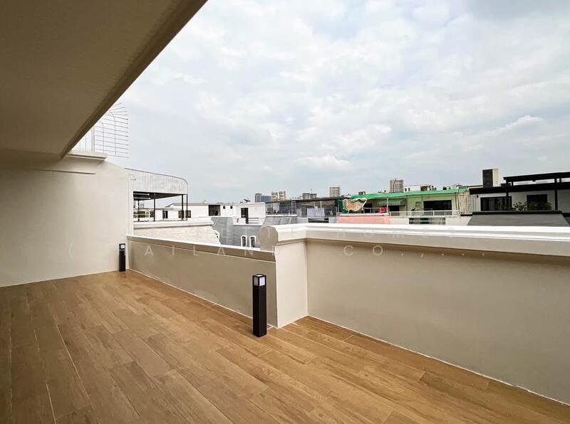 ให้เช่า - Townhouse In Ekkamai 12, กรุงเทพ