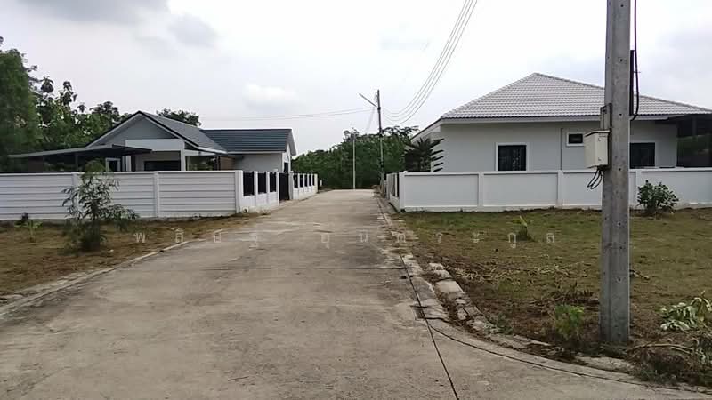 ขายถูกที่ดินในตัวเมืองสระบุรี ใกล้ ร.พ.สระบุรี น้ำไม่ท่วม, สระบุรี, เทศบาล4, ปากเพรียว, เมืองสระบุรี, สระบุรี, 252 ตร.ม., ที่ดิน ขาย, โดย พสิษฐ์ อุ่นตระกูล, 500066207 - DDproperty.com