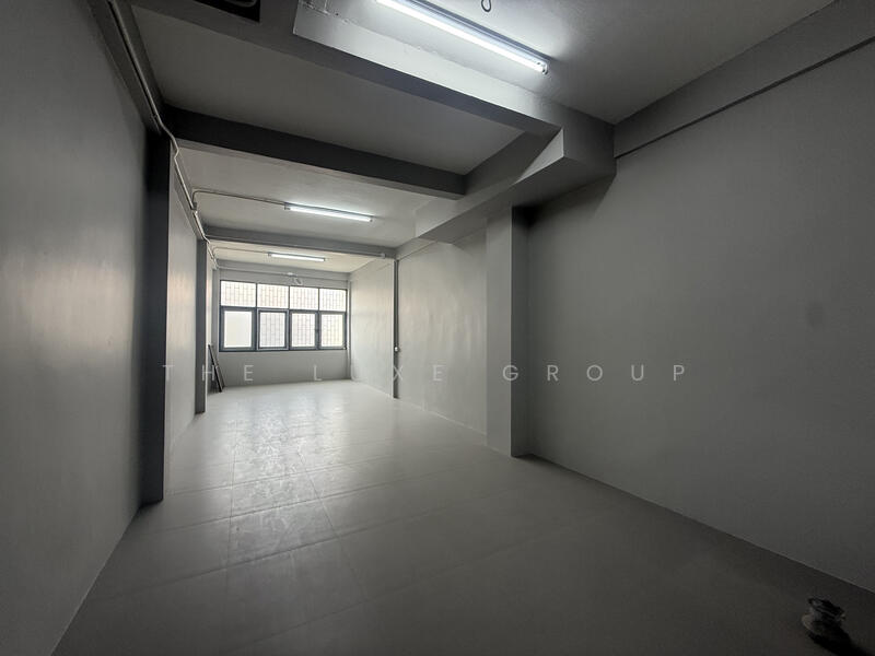 For Rent - 4-storey Commercial Building for Rent in China Town, Bangkok