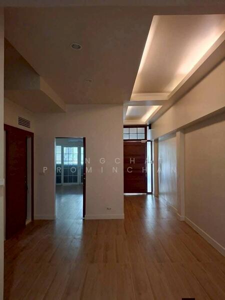 ให้เช่า - อาคารพาณิชย์ให้เช่า ห้วยขวาง พระราม9, กรุงเทพ