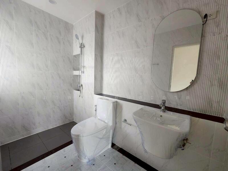 For Sale - Pharinyada, Bangkok