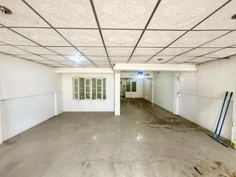 ขาย - ขาย ทาวน์เฮ้าส์ 2 ชั้น เลียบคลองภาษีเจริญฝั่งเหนือ 12 หนองแขม, กรุงเทพ