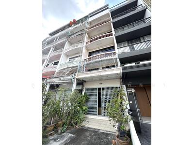 ขาย - ถูกที่สุดในวังหลัง ขายอาคารพาณิชย์ 5 ชั้น ซอย8 ใกล้ศิริราช mrtทำเลค้าขาย/อยู่อาศัย โทรด่วนก่อนหลุด, กรุงเทพ