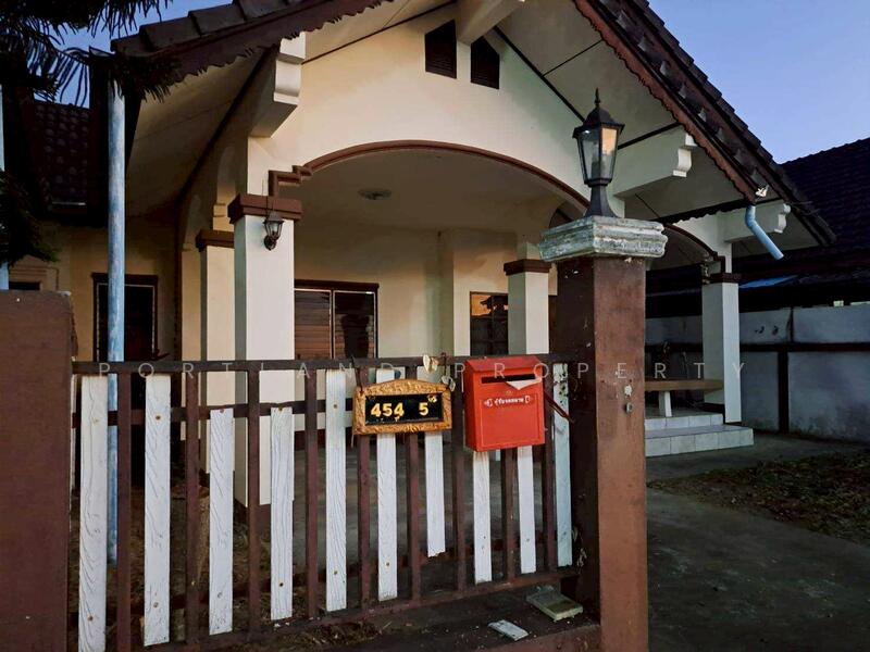 For Sale - ขายบ้านแฝด หมู่บ้านธนวรรณ 1 ชั้น 2 นอน 2 น้ำ 1 ครัว, Lampang