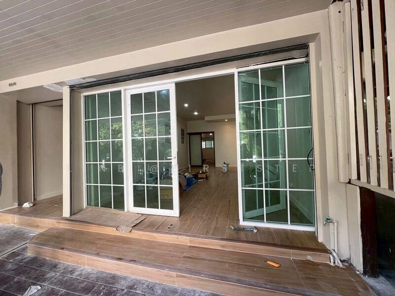 ให้เช่า - โฮมออฟฟิศ 4 ชั้น พระราม 9 ใกล้ MRT พระราม 9/4-Storey Home Office, Rama 9, Near MRT Rama 9, กรุงเทพ