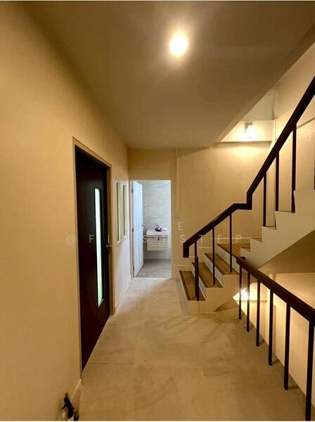 ให้เช่า - โฮมออฟฟิศ 4 ชั้น พระราม 9 ใกล้ MRT พระราม 9/4-Storey Home Office, Rama 9, Near MRT Rama 9, กรุงเทพ