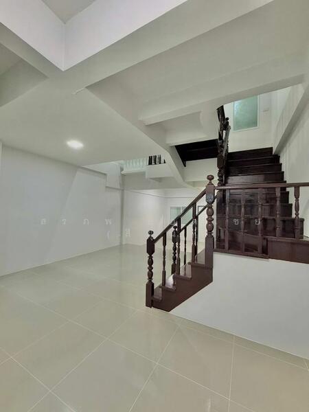 ขาย - Buathong Thani : บัวทองธานี, นนทบุรี