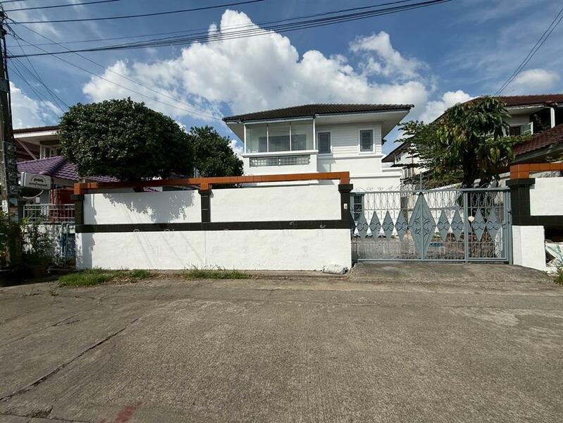 ขาย - พาราไดซ์ การ์เด้นท์ ซอยร่มเกล้า19, กรุงเทพ