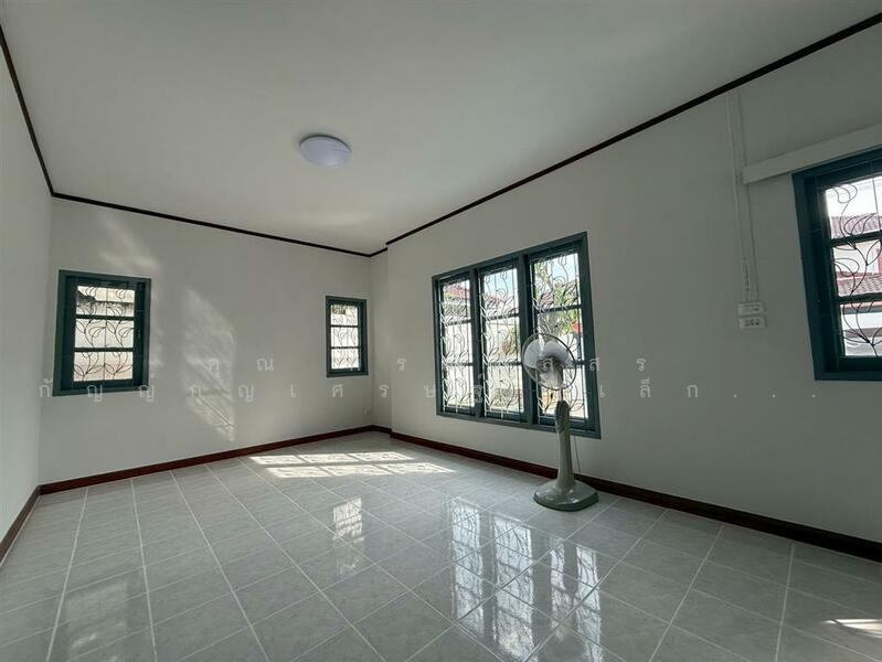 ขาย - พาราไดซ์ การ์เด้นท์ ซอยร่มเกล้า19, กรุงเทพ