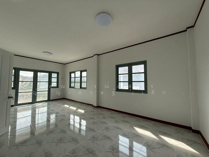 ขาย - พาราไดซ์ การ์เด้นท์ ซอยร่มเกล้า19, กรุงเทพ