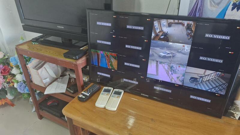 For Sale - ขายด่วน โรงแรม 3 ชั้น 1 อาคาร รวม บ้าน 2 ชั้น 1 หลัง + บ้าน 1 ชั้น 1 หลัง พร้อมที่ดิน ( ขายยกแปลง), Nakhon Phanom