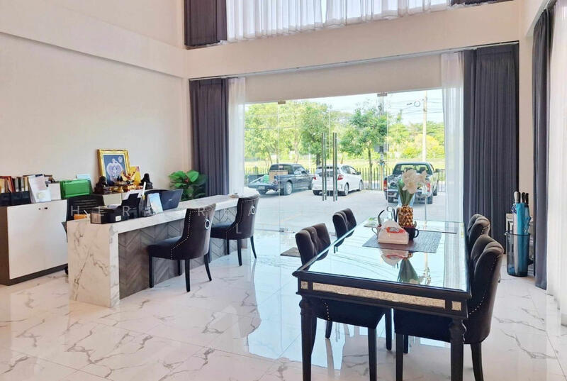 ให้เช่า - ขายโฮมออฟฟิศในกรุงเทพฯ ย่านเสรีไทย เขตบึงกุ่ม BRE26252, กรุงเทพ