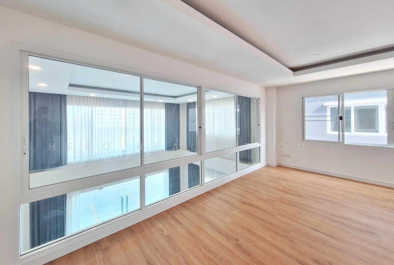 ให้เช่า - ขายโฮมออฟฟิศในกรุงเทพฯ ย่านเสรีไทย เขตบึงกุ่ม BRE26252, กรุงเทพ