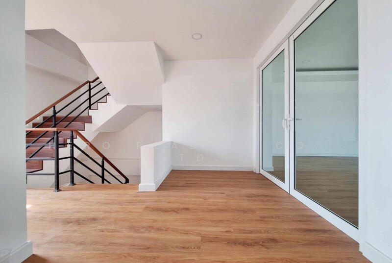 ให้เช่า - ขายโฮมออฟฟิศในกรุงเทพฯ ย่านเสรีไทย เขตบึงกุ่ม BRE26252, กรุงเทพ