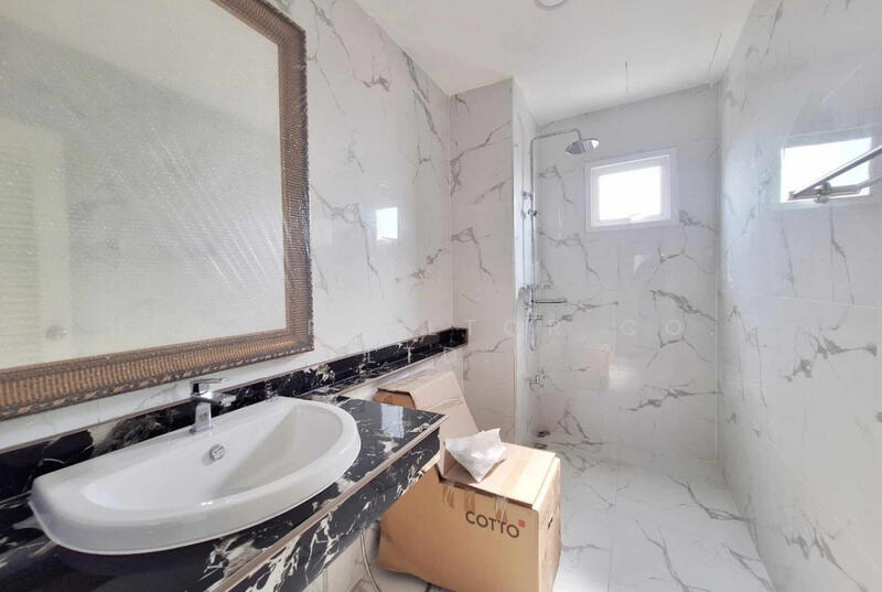 ให้เช่า - ขายโฮมออฟฟิศในกรุงเทพฯ ย่านเสรีไทย เขตบึงกุ่ม BRE26252, กรุงเทพ