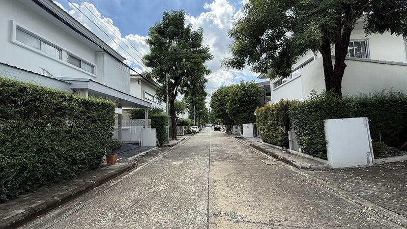 ขาย - Noble Geo Watcharapol : โนเบิล จีโอ วัชรพล, กรุงเทพ