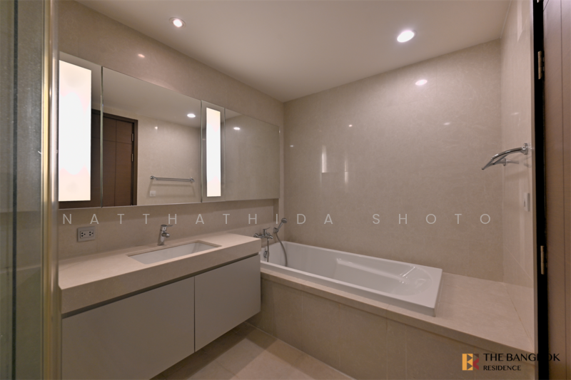 ขาย - Quattro by Sansiri : ควอทโทร บาย แสนสิริ, กรุงเทพ