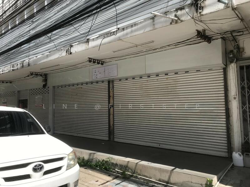 ให้เช่า - อาคารพาณิชย์ 3 ชั้น ซอย ปรีดีย์ พนมยง 26 ใกล้ BTS พระโขนง, กรุงเทพ