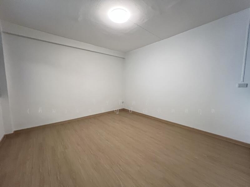 For Sale - ตึกรีโนเวทใหม่ 3 คูหา 6 ที่จอดรถ เข้าออก 2 ทาง เอกชัย 66 บางบอน 1 ซ.9, Bangkok