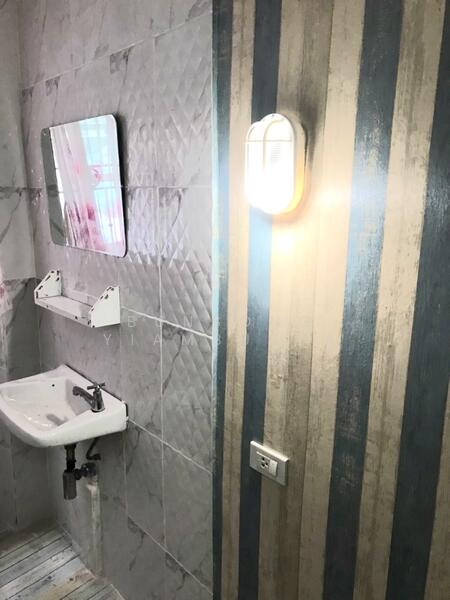 For Sale - 💥 Student dorm for sale in the heart of Surat Thani's student area | Income 47,000–53,000 THB/month, Surat Thani