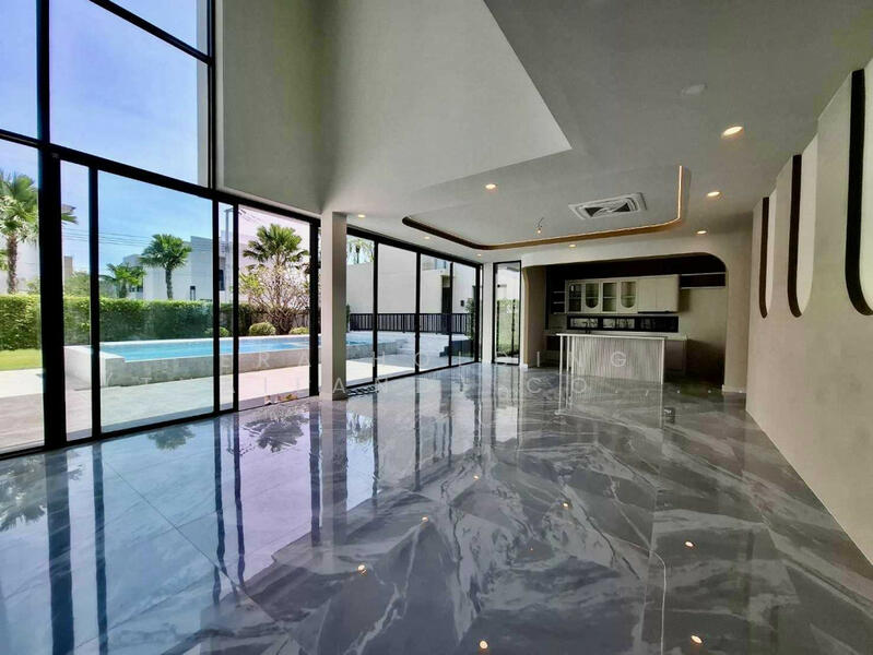 For Sale - The Unique Ekamai-Ramintra, Bangkok