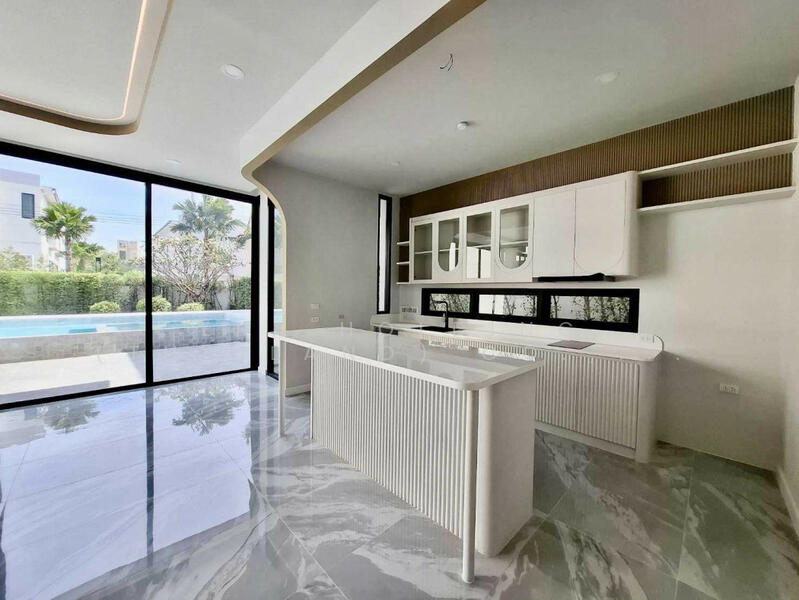 For Sale - The Unique Ekamai-Ramintra, Bangkok