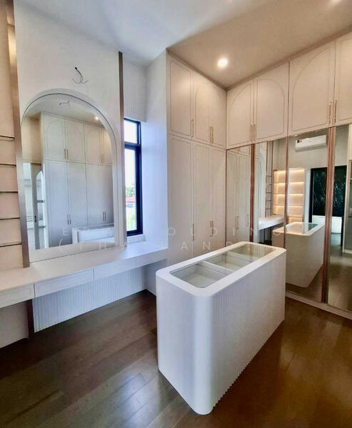 For Sale - The Unique Ekamai-Ramintra, Bangkok