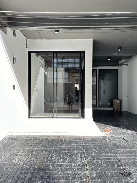 ให้เช่า - For Rent/Sale Home Office 5 Story Sukhumvit 77 BTS On Nut, กรุงเทพ