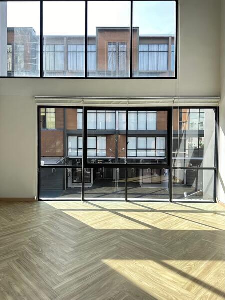 ให้เช่า - For Rent/Sale Home Office 5 Story Sukhumvit 77 BTS On Nut, กรุงเทพ